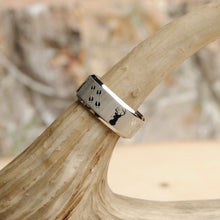 9MM Sating Finish / High Polish Deer Track Titanium Ring Wedding Band, Outdoor Jewelry, Men's Hunting Ring