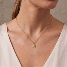 Metal Masters 14K Gold Plated Fluted Mother of Pearl Dog Tag Necklace for Women, Dainty Pendant Adjustable 16 to 18 Inch Chain
